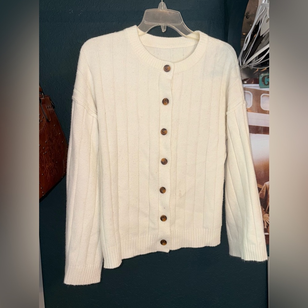 Women's Cream Button-Front Ribbed Knit Sweater